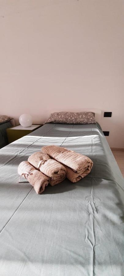 Intero Appartamento Lgbtq+ Zona Loreto Μιλάνο Εξωτερικό φωτογραφία